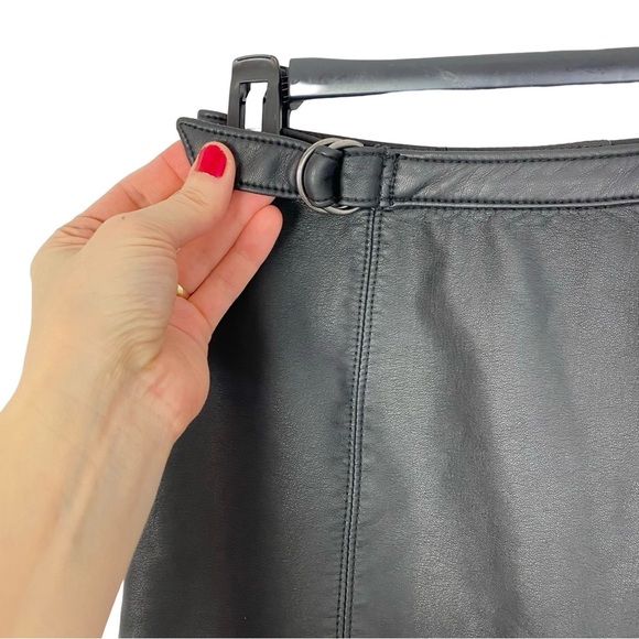 Free People Faux Midnight Magic Vegan Leather Mini Skirt Womens 0 XS Black Faux - Picture 4 of 13